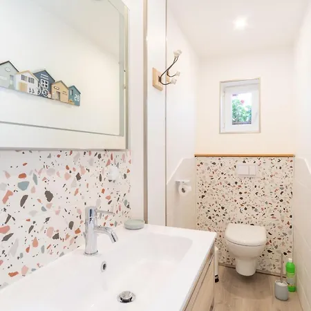 La Perissoire - Place De Parking Incluse