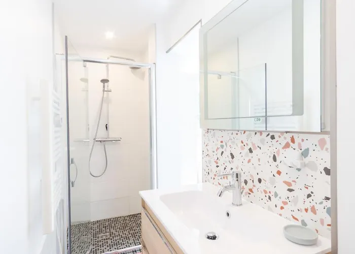 La Perissoire - Place De Parking Incluse *